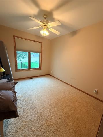 633 Tiffany Drive NE Cedar Rapids IA 52402