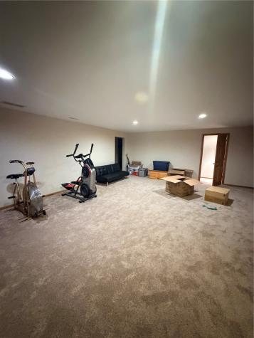 633 Tiffany Drive NE Cedar Rapids IA 52402