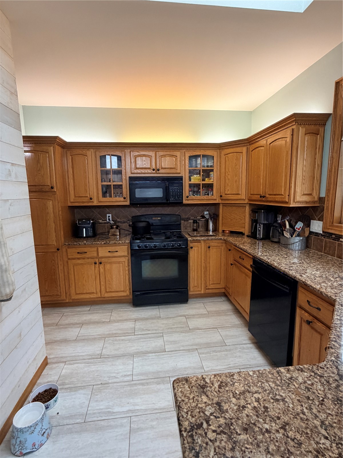 633 Tiffany Drive NE Cedar Rapids IA 52402