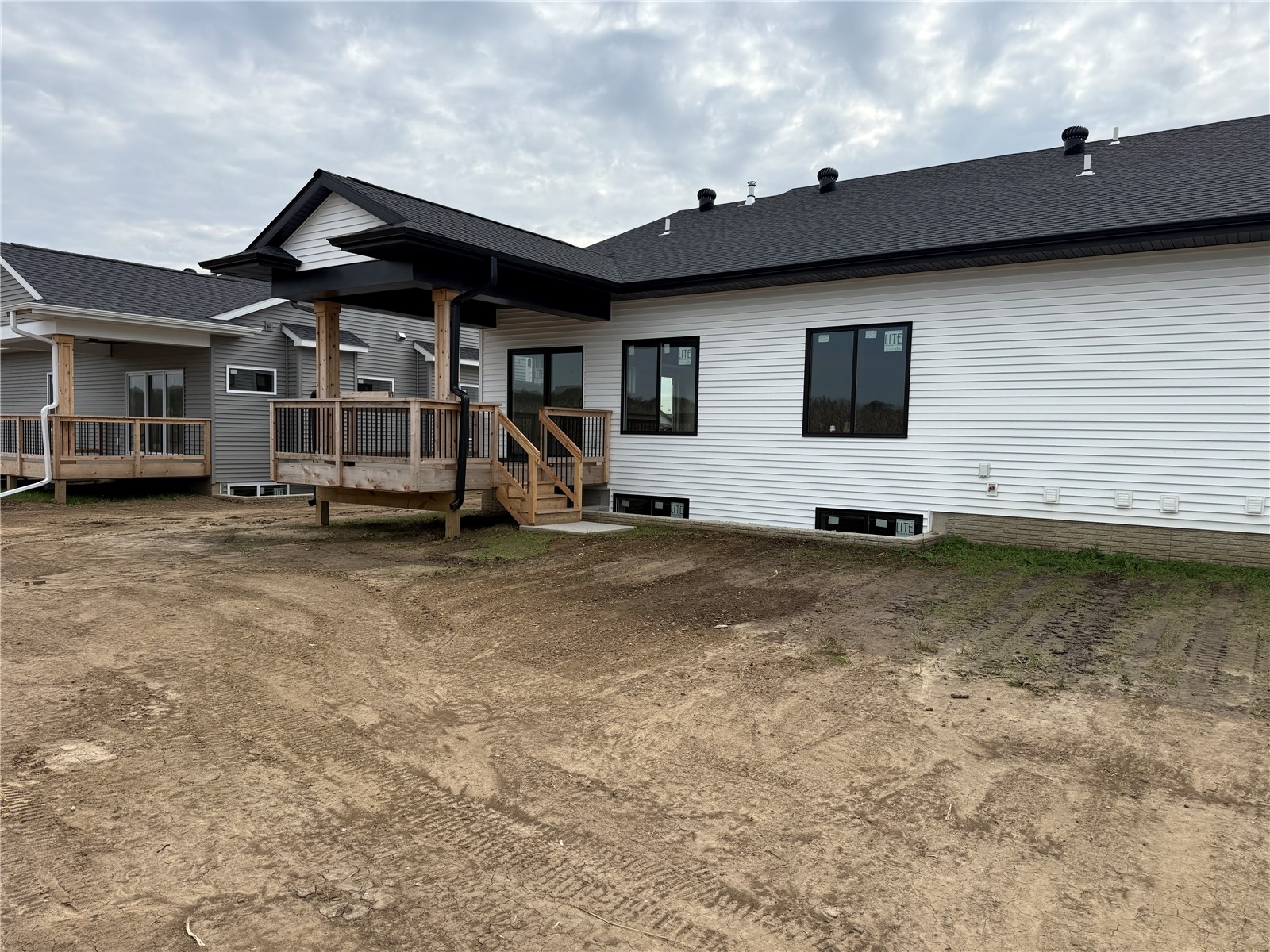 1282 Berkshire Lane North Liberty IA 52317