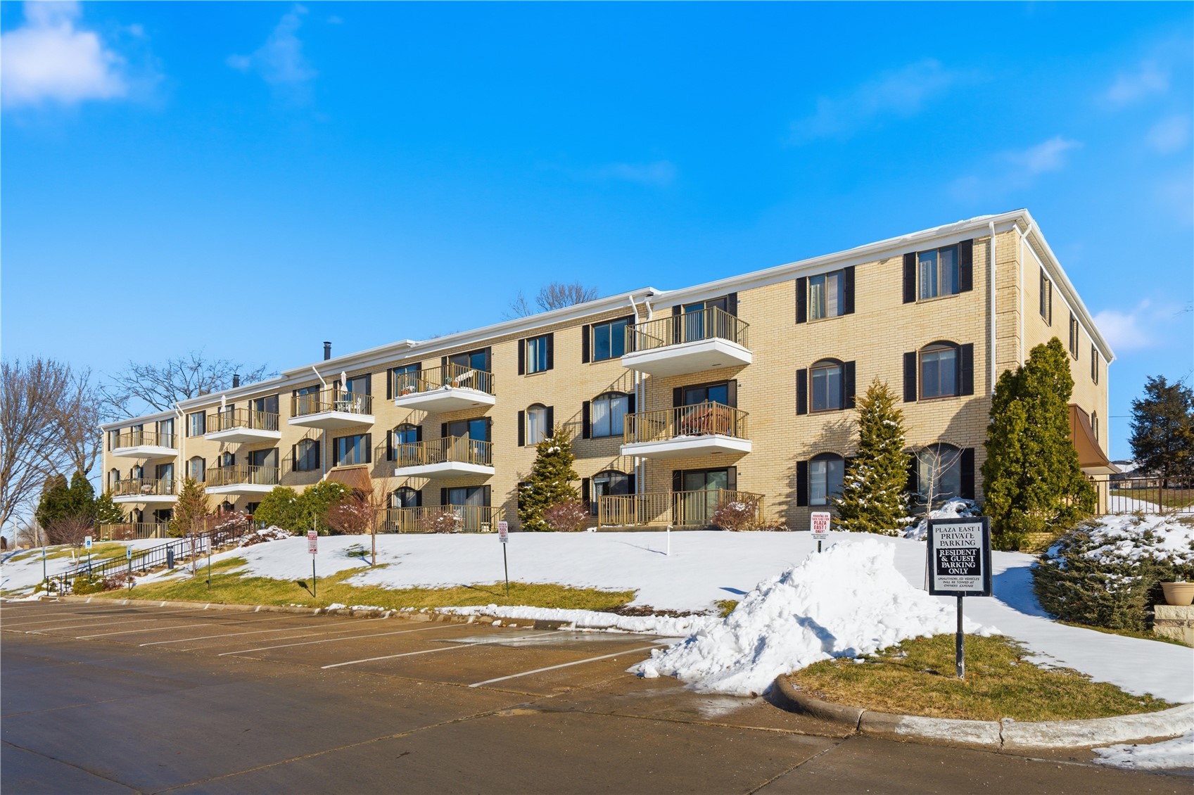 2131 1st Avenue NE Cedar Rapids IA 52403
