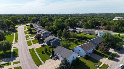 2152 10th Street Coralville IA 52241