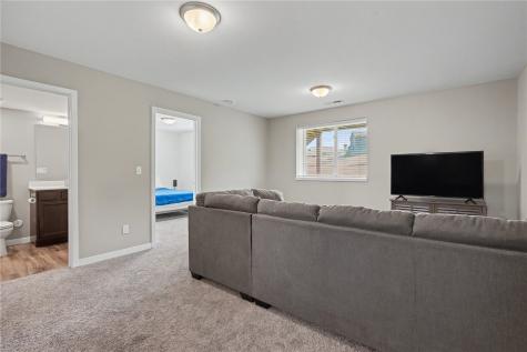 602 Riley Lane West Branch IA 52358