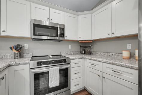 602 Riley Lane West Branch IA 52358