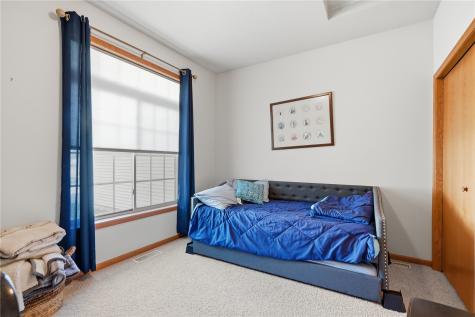 3642 Stoneview Circle SW Cedar Rapids IA 52404