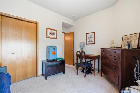 3642 Stoneview Circle SW Cedar Rapids IA 52404