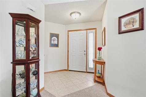 3642 Stoneview Circle SW Cedar Rapids IA 52404
