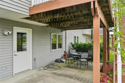 1342 Oxford Place Iowa City IA 52240