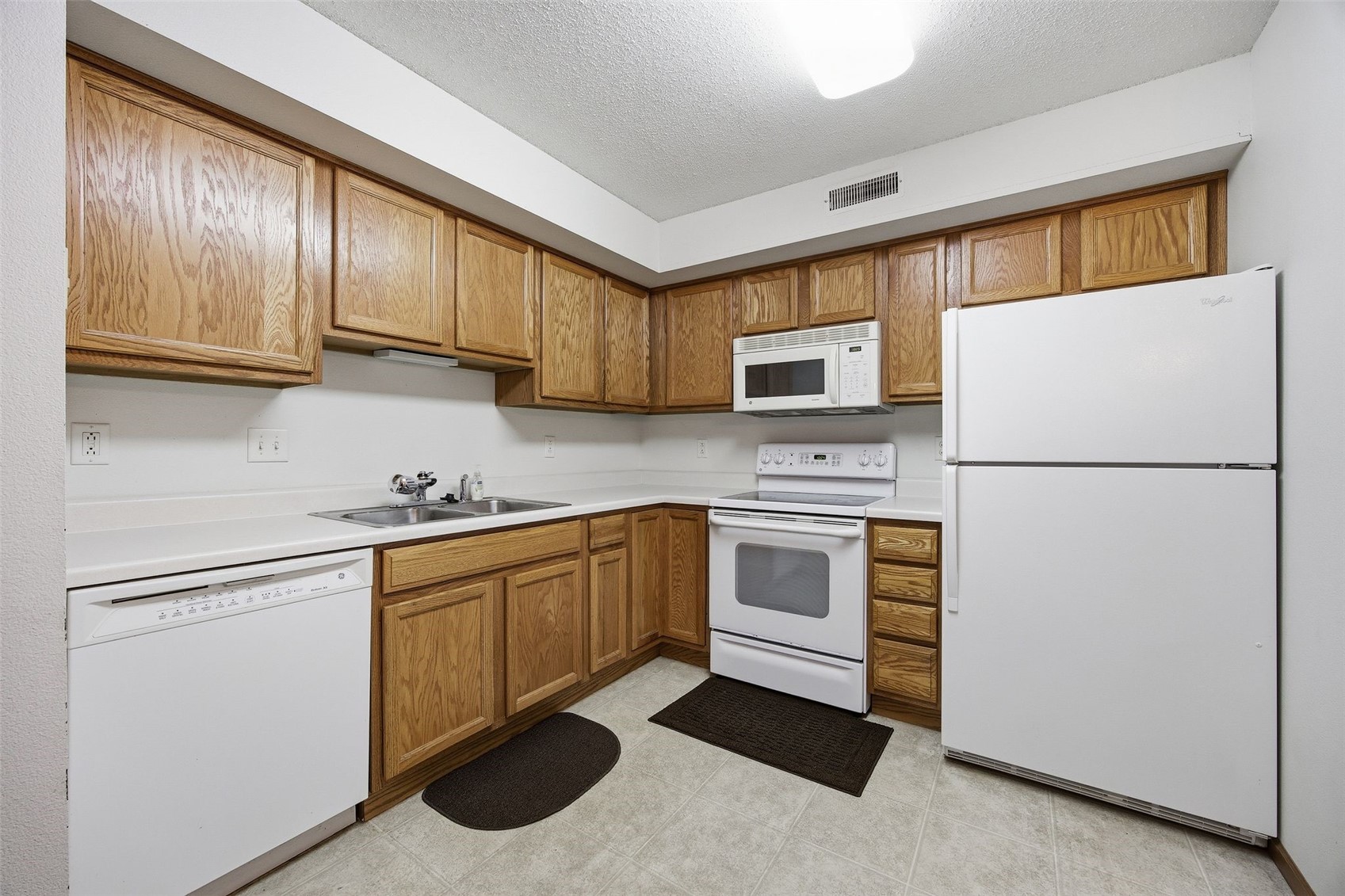 600 Colton Circle NE Cedar Rapids IA 52402