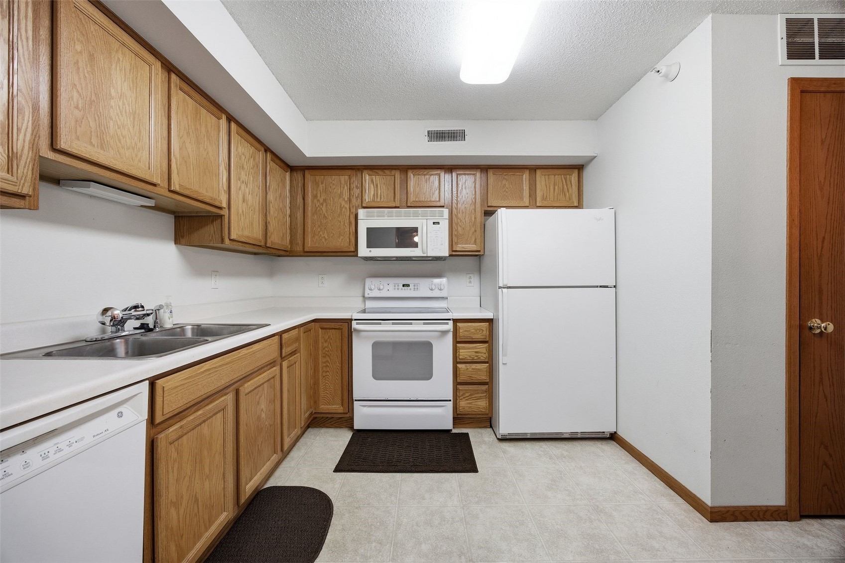 600 Colton Circle NE Cedar Rapids IA 52402
