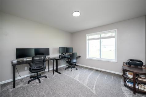 834 Crescent View Drive NE Cedar Rapids IA 52402