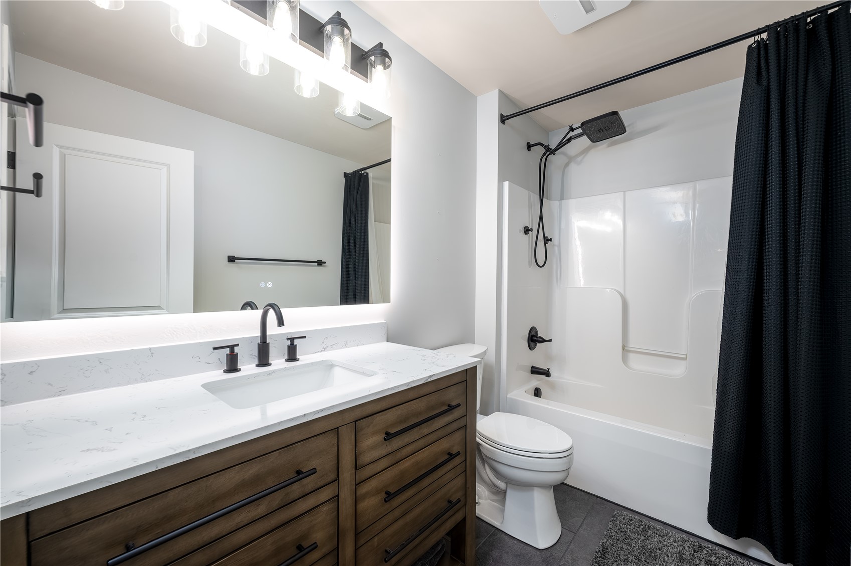 834 Crescent View Drive NE Cedar Rapids IA 52402