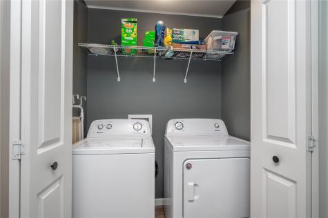834 Crescent View Drive NE Cedar Rapids IA 52402