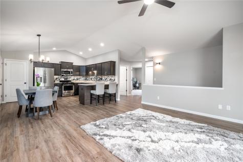 834 Crescent View Drive NE Cedar Rapids IA 52402