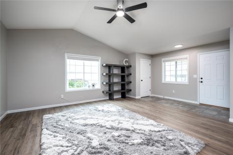 834 Crescent View Drive NE Cedar Rapids IA 52402