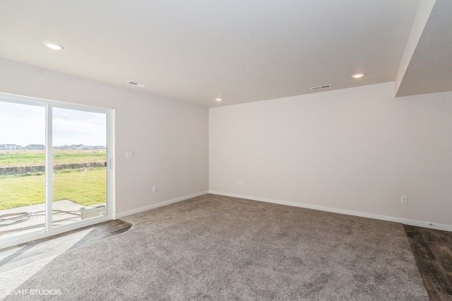 1095 Mary Lane North Liberty IA 52317
