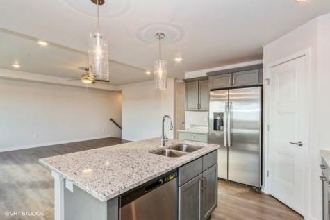 1095 Mary Lane North Liberty IA 52317