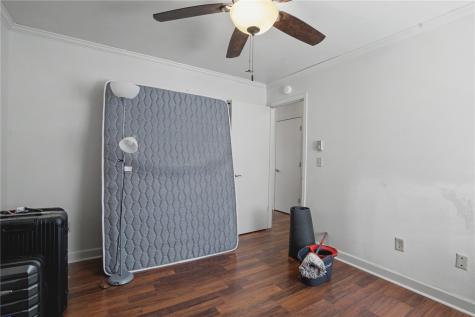 29 Valley Avenue Iowa City IA 52240
