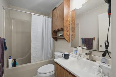 29 Valley Avenue Iowa City IA 52240