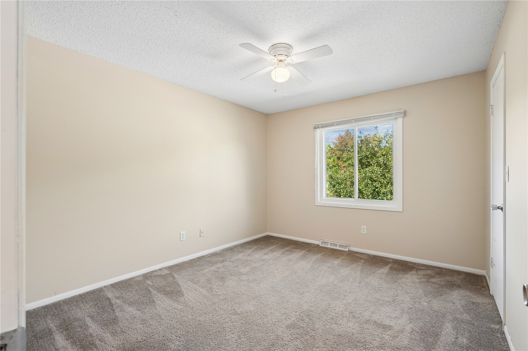1409 Eastview Drive Coralville IA 52241