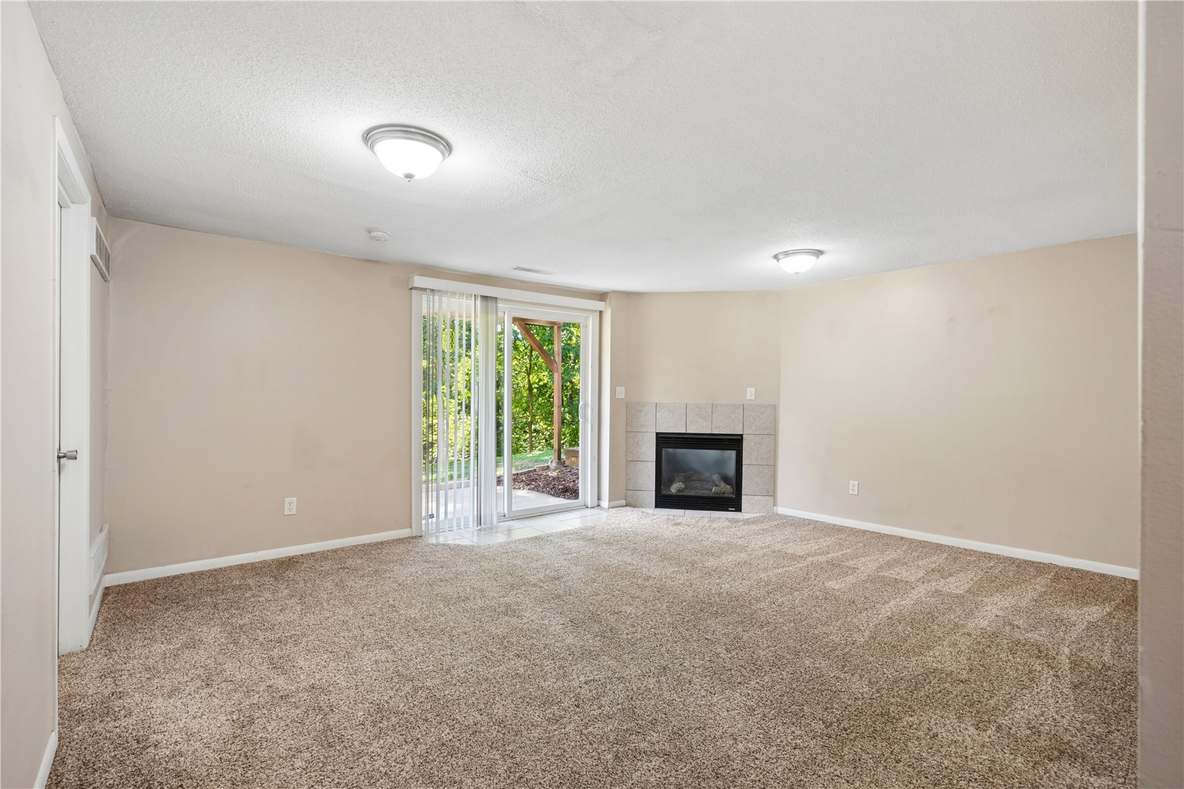 1409 Eastview Drive Coralville IA 52241