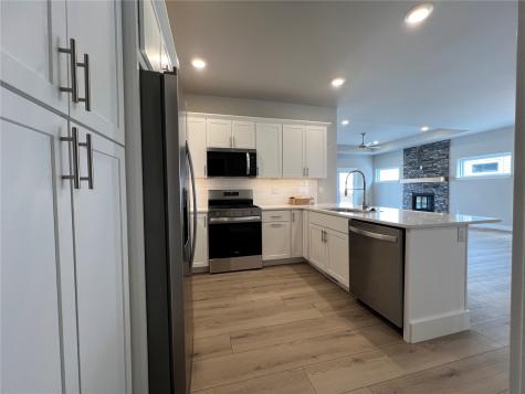 1292 Berkshire Lane North Liberty IA 52317