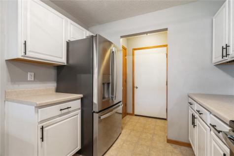 4530 Merganser Court Marion IA 52302