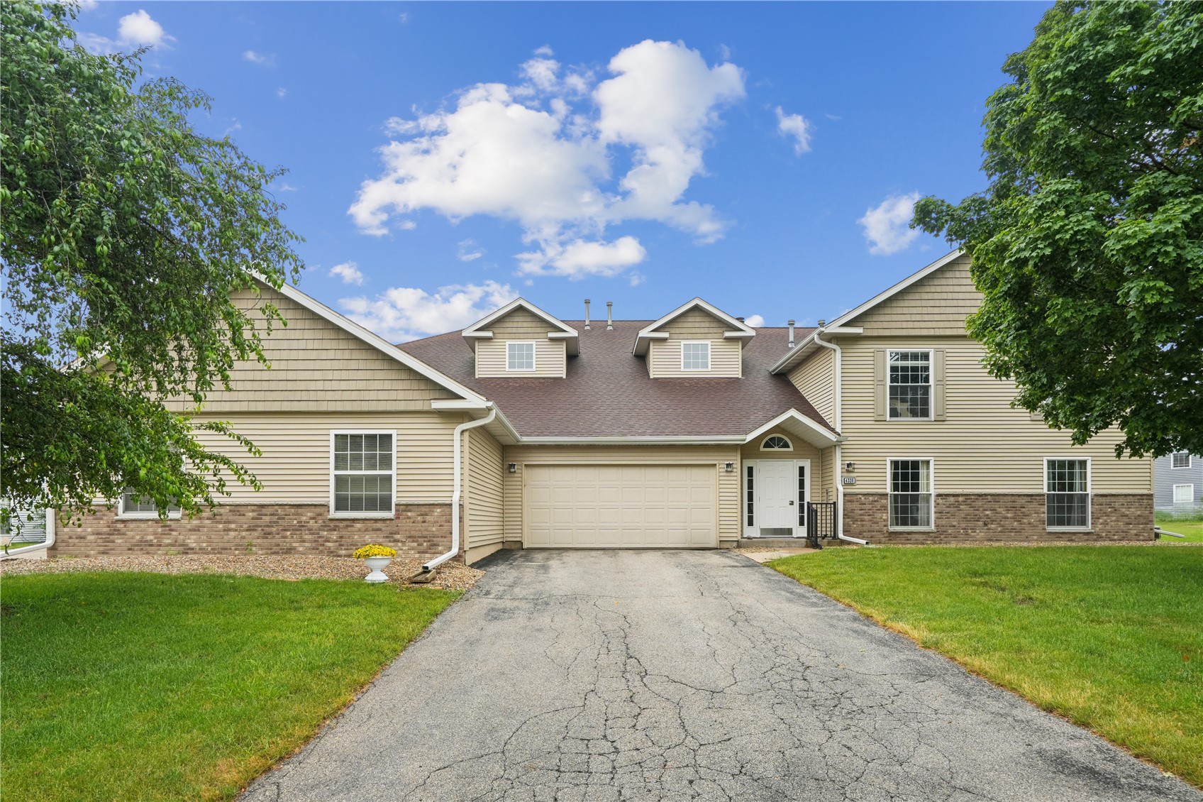 4320 Westchester Dr NE #B Cedar Rapids IA 52402