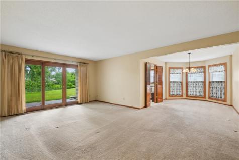 4320 Westchester Dr NE #B Cedar Rapids IA 52402