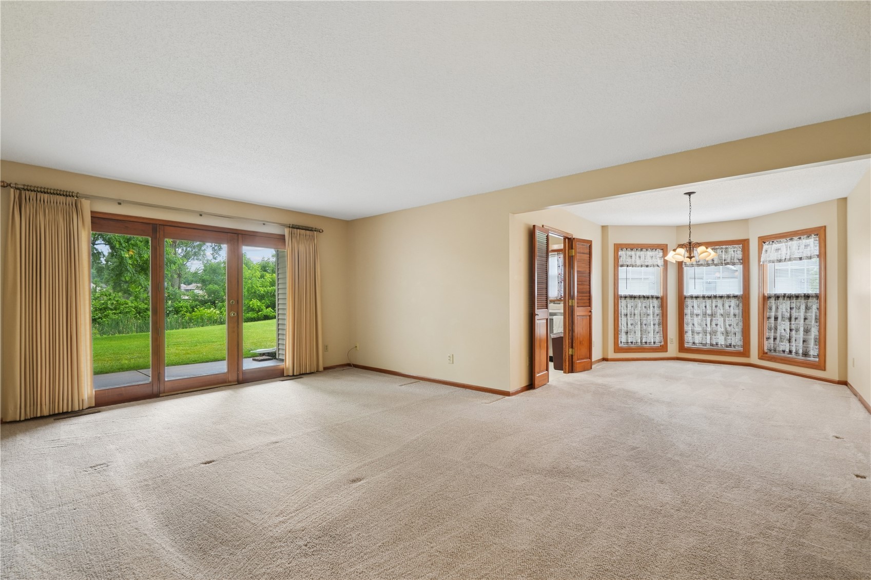 4320 Westchester Dr NE #B Cedar Rapids IA 52402