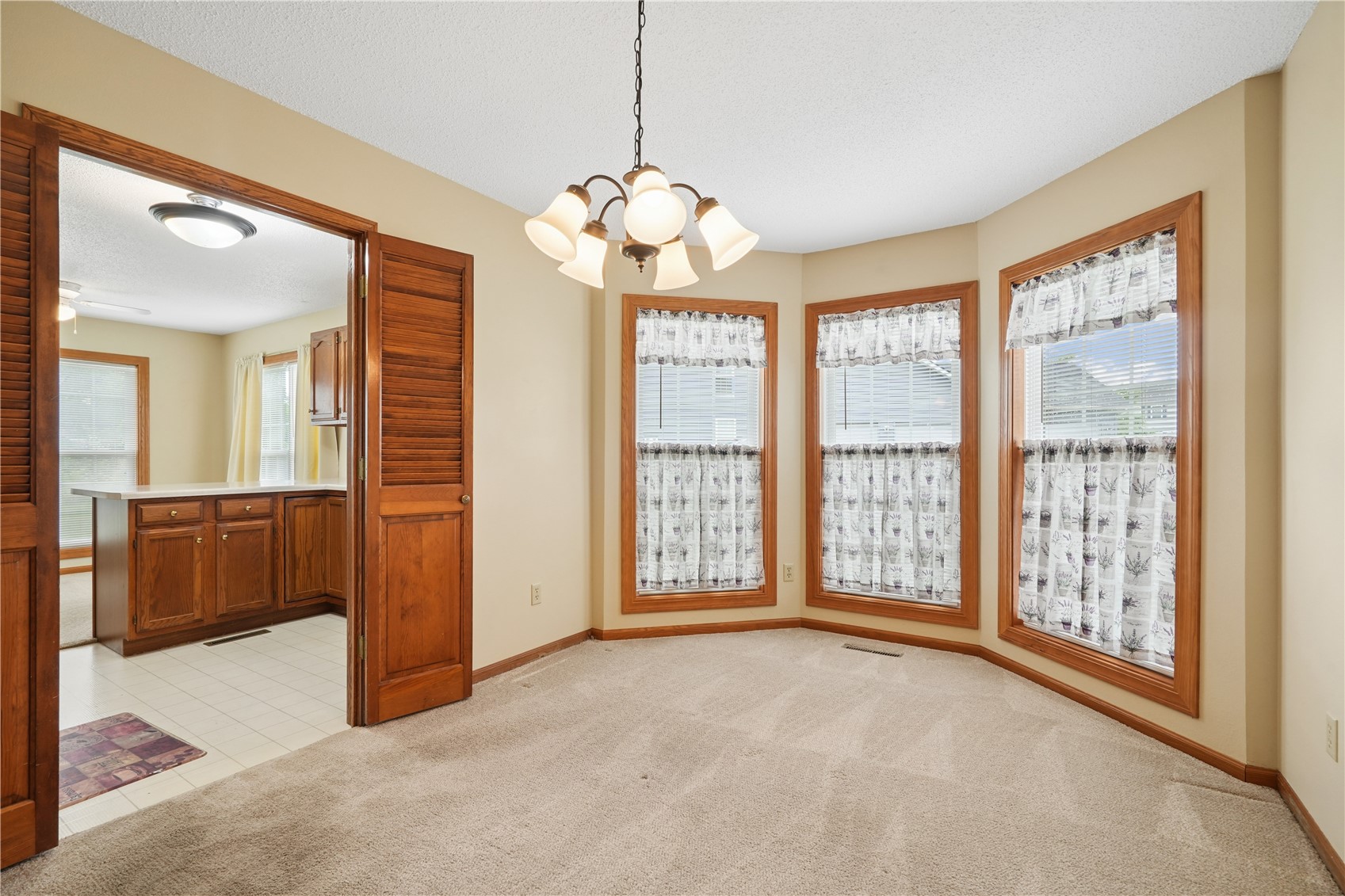 4320 Westchester Dr NE #B Cedar Rapids IA 52402