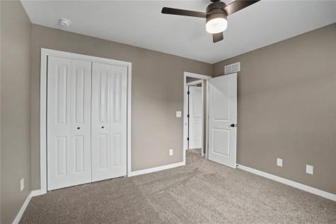 4713 Preston Lane Iowa City IA 52246