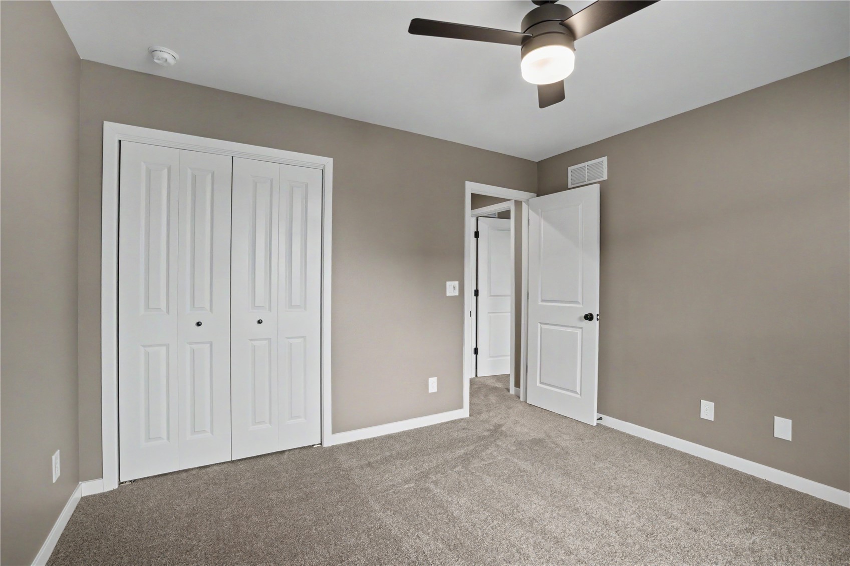 4713 Preston Lane Iowa City IA 52246