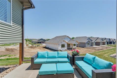 3027 Teton Street SW Cedar Rapids IA 52404