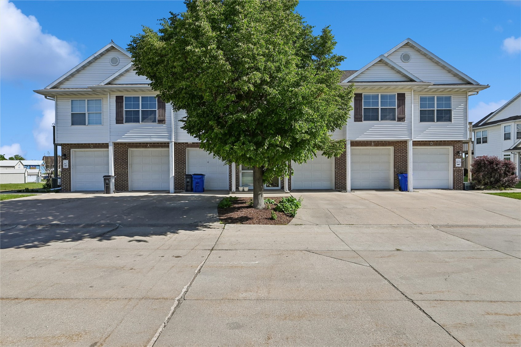 4622 1st Avenue NW Cedar Rapids IA 52405