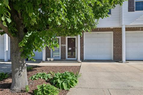 4622 1st Avenue NW Cedar Rapids IA 52405