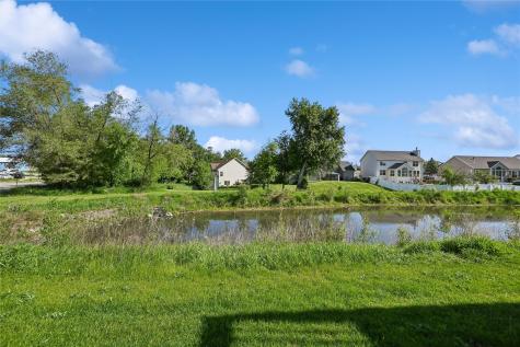 4622 1st Avenue NW Cedar Rapids IA 52405