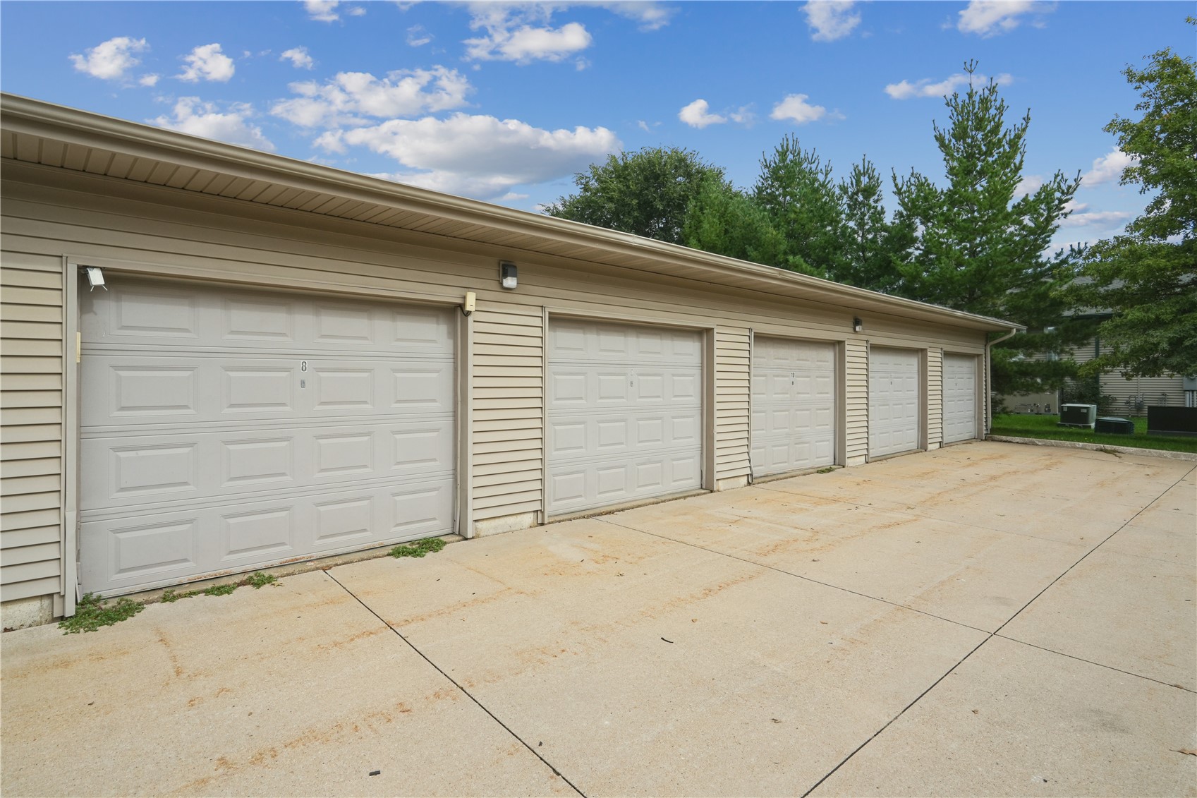 600 Colton Circle NE Cedar Rapids IA 52402