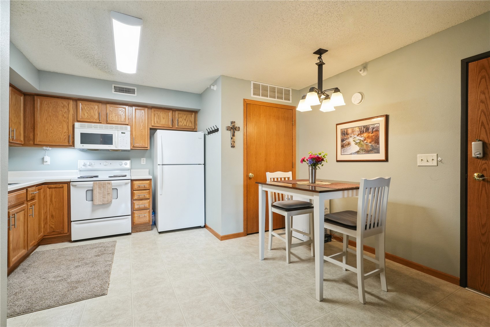 600 Colton Circle NE Cedar Rapids IA 52402
