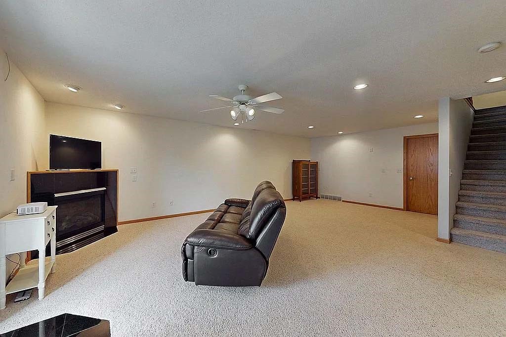 4433 Spoonbill Court Marion IA 52302