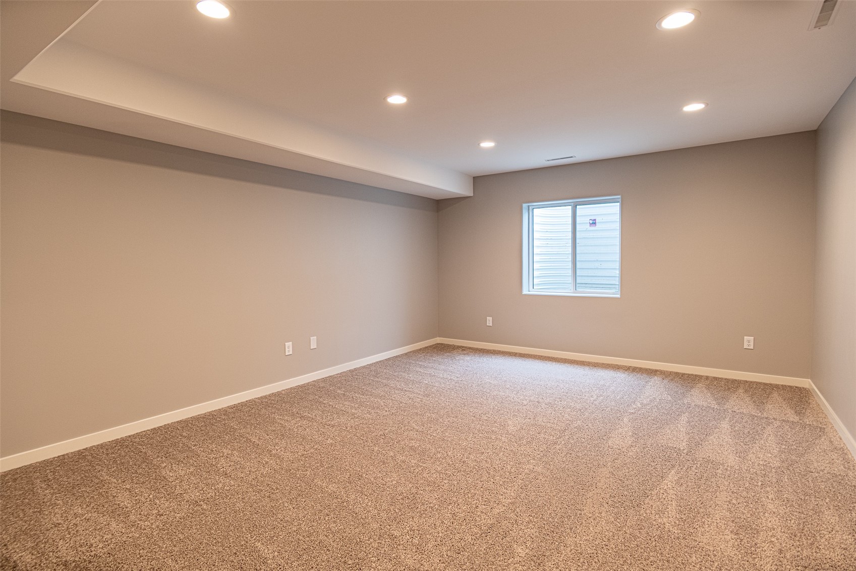 641 Catherine Drive Tiffin IA 52340