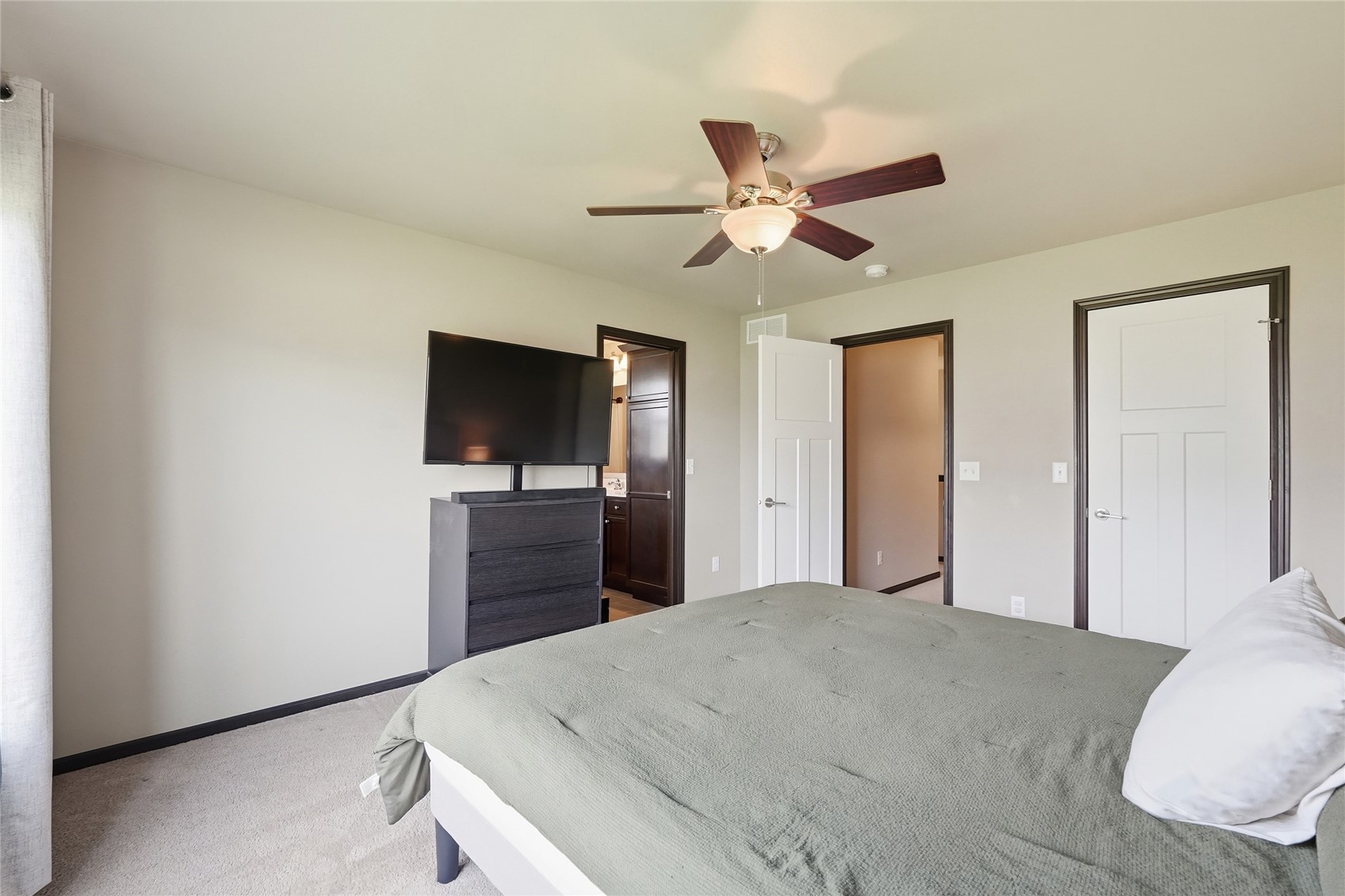 603 Dakota Avenue Tiffin IA 52340