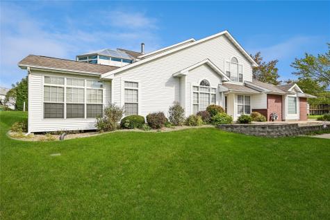 4412 1st Avenue NW Cedar Rapids IA 52405