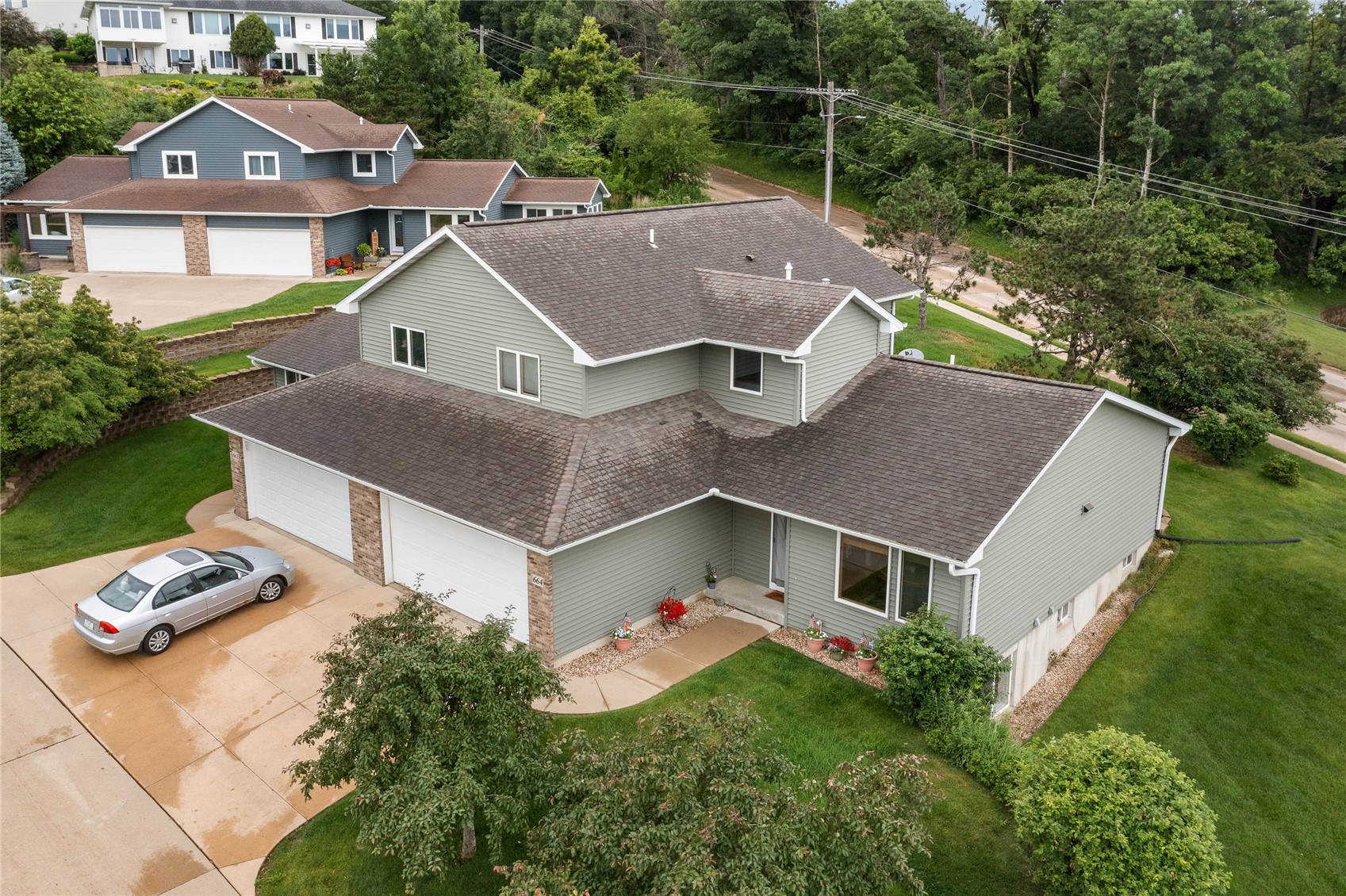 664 J Avenue NE Cedar Rapids IA 52402