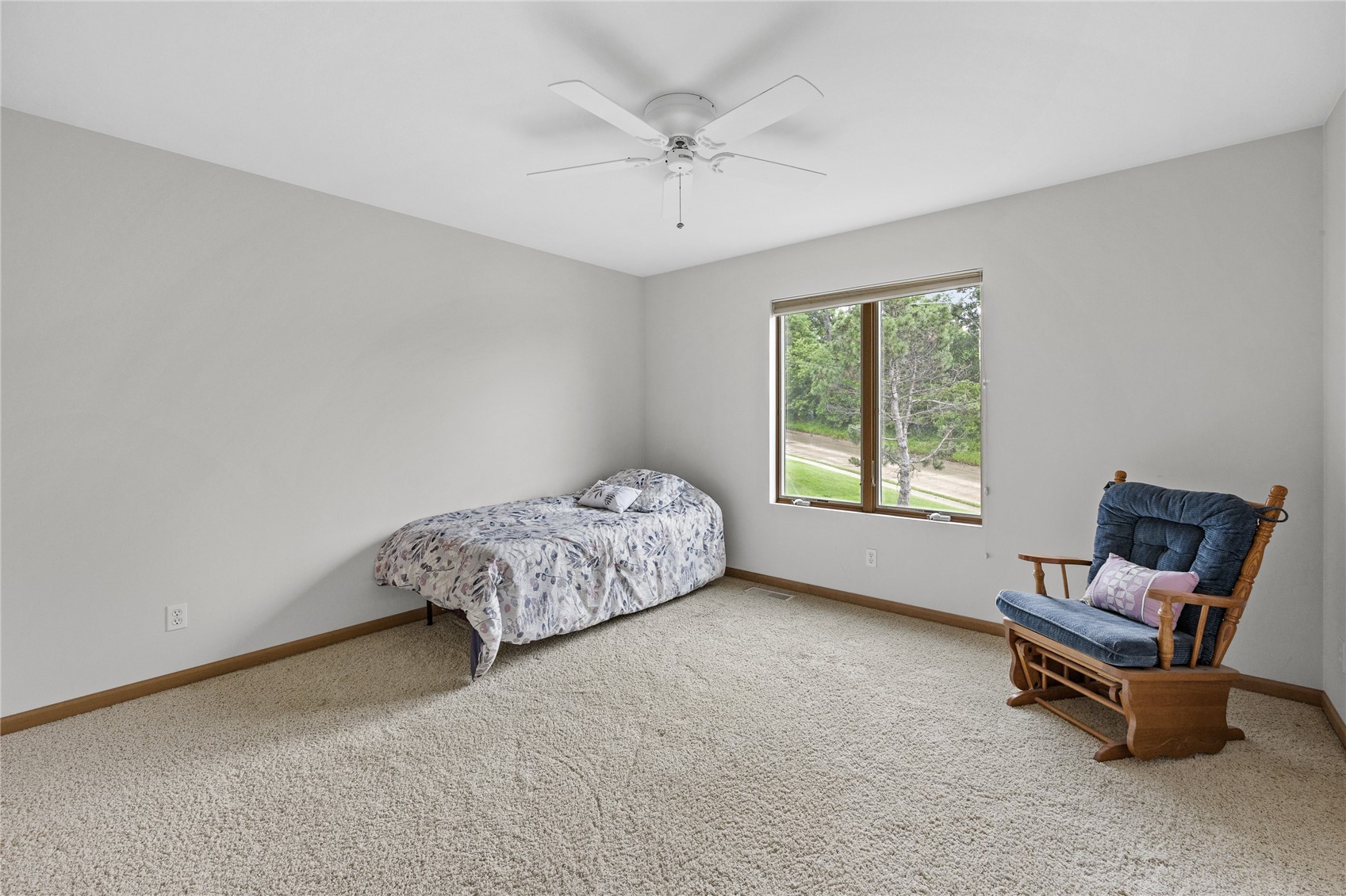 664 J Avenue NE Cedar Rapids IA 52402