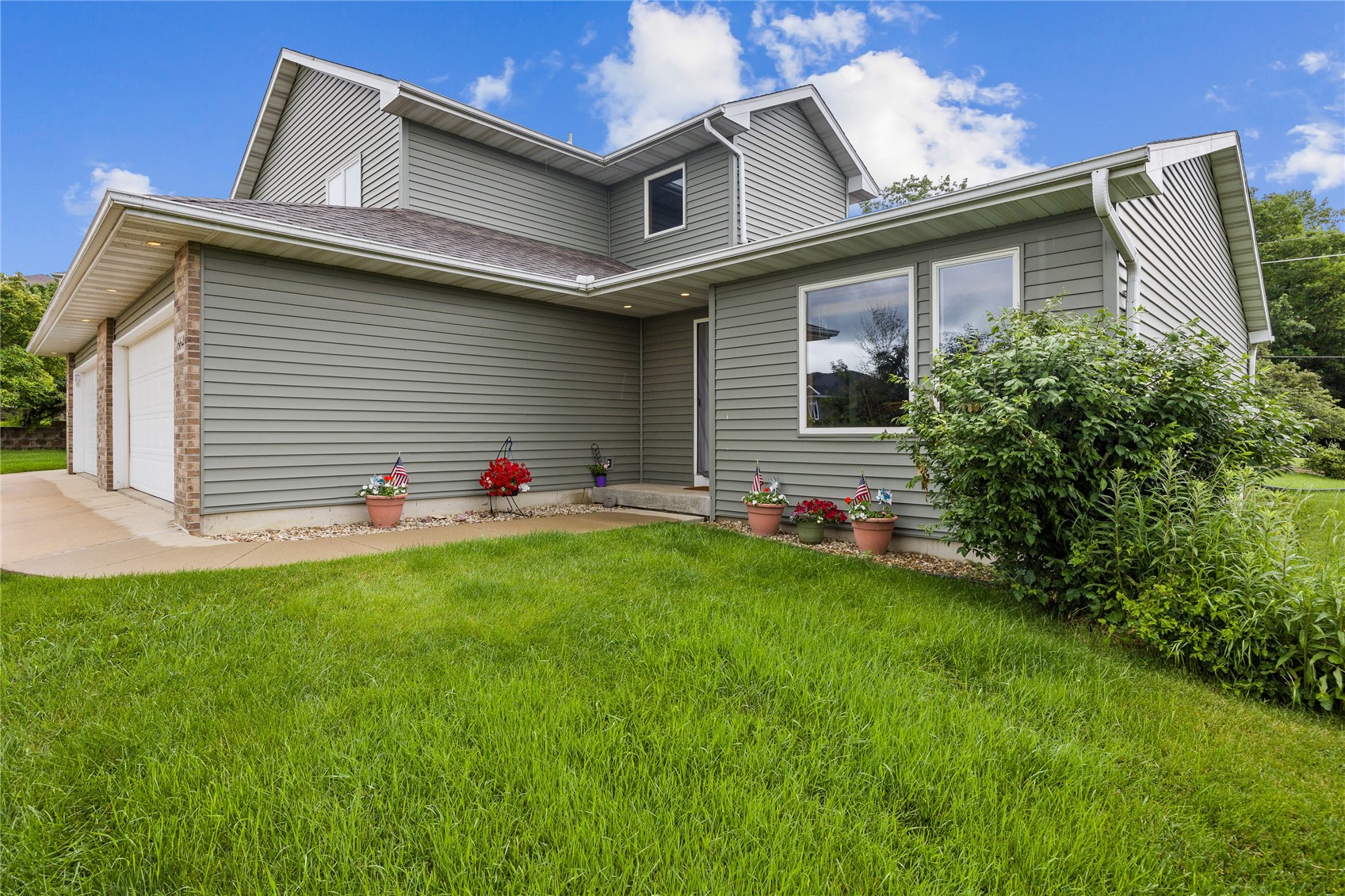 664 J Avenue NE Cedar Rapids IA 52402