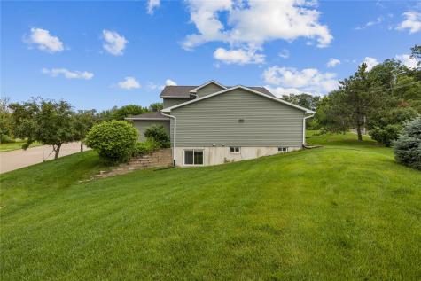 664 J Avenue NE Cedar Rapids IA 52402