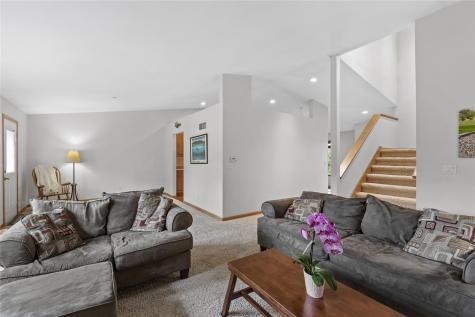 664 J Avenue NE Cedar Rapids IA 52402