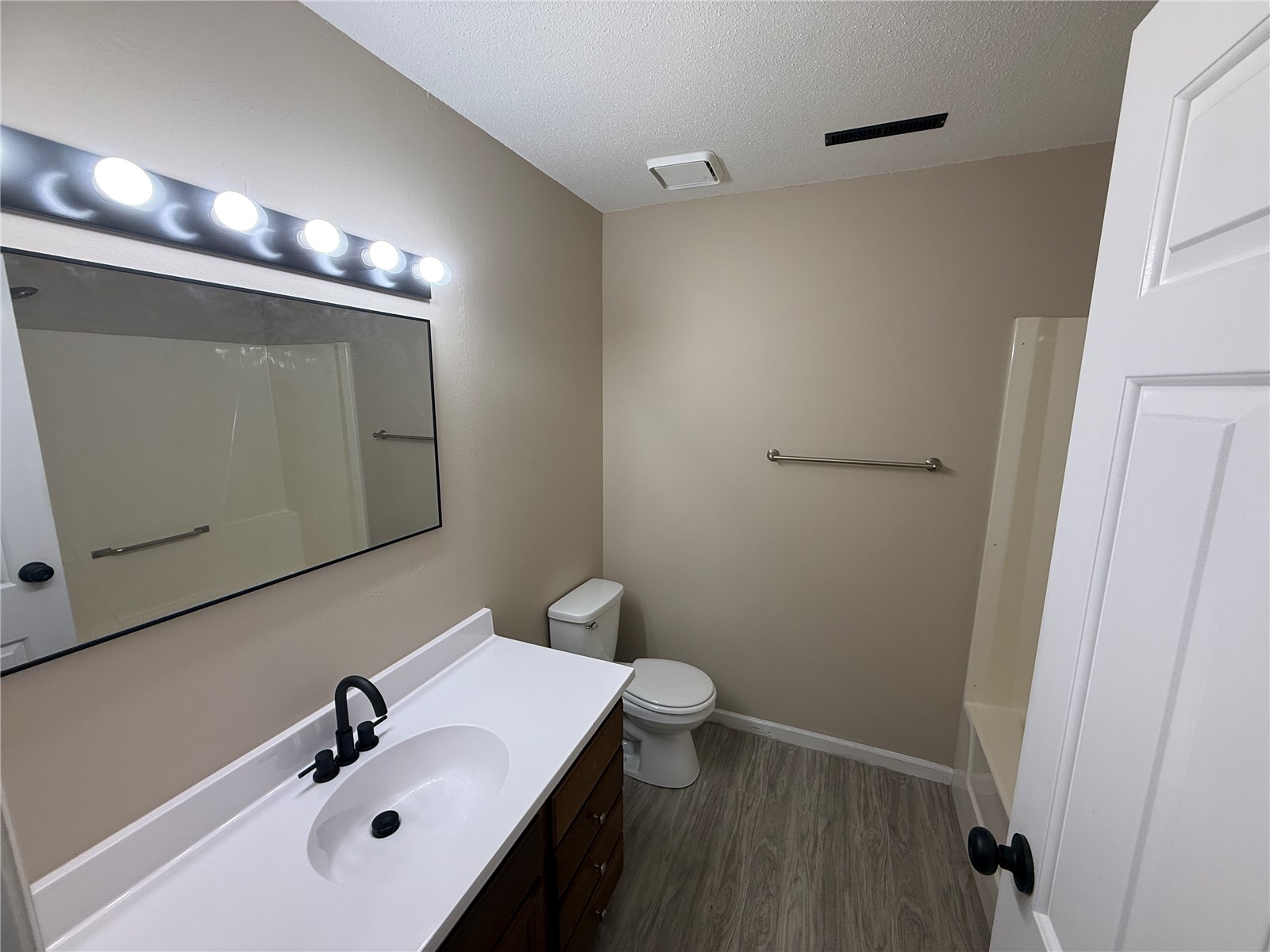 4116 Lexington Drive NE Cedar Rapids IA 52402