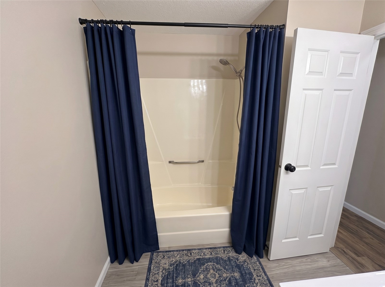4116 Lexington Drive NE Cedar Rapids IA 52402